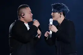 "岳云鹏圆梦鸟巢，助阵薛之谦演唱会，跨界献唱燃爆全场！"图片