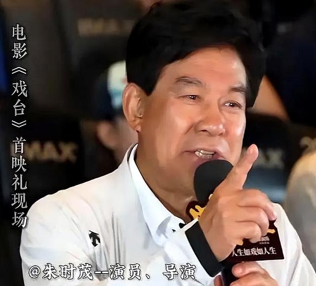比不过大鹏斗不过姜文，陈佩斯在电影圈处处尴尬，全怪情商低吗？