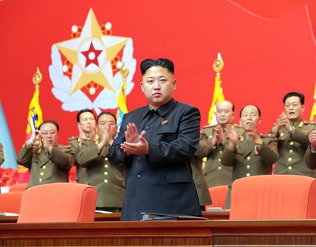 出席阅兵之前，金正恩办了两件大事，特朗普看明白了，急着见他