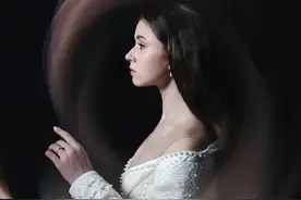 第8期:看到她你就看到了天使——K宝瓦利耶娃纯美写真12张图片