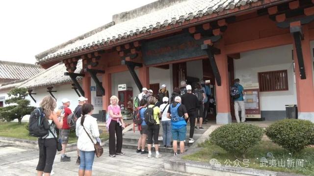 外国旅行团探秘武夷山 沉浸式感受文化与自然双重魅力