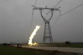 高压线落地不能跑？跑得越快死得越快！专业人士告诉你怎么自救图片