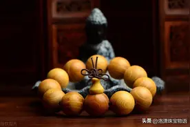 崖柏手串的正确盘玩方法：第一步很重要！图片