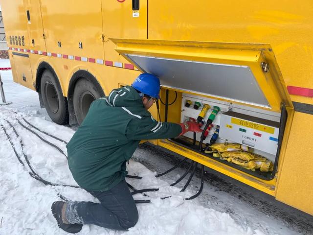 “冰雪日”活动 我们用心“在服务”