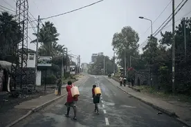 死亡病例升至60例！刚果（金）出现不明原因疾病，最初病例系三名幼儿，分食一只蝙蝠后身亡图片