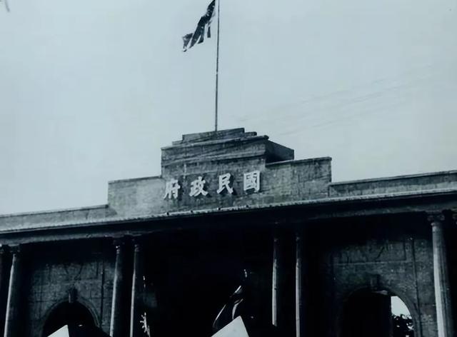 统一台湾的最大障碍，不是美国和台独，而是“中华民国”这个称号