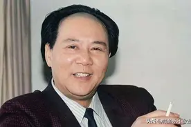 主席形象后继有人，侯京健已接班唐国强，与古月比谁更胜一筹？图片