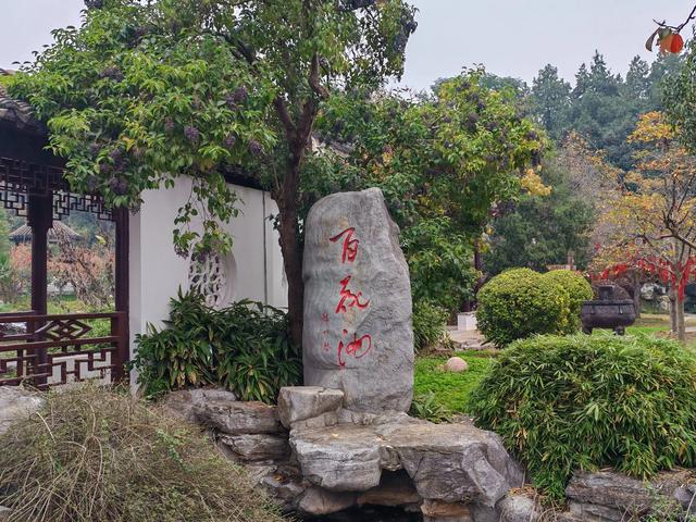 2025北京到海南行程第五天:离开河南进入湖北,雨中游览襄阳古城