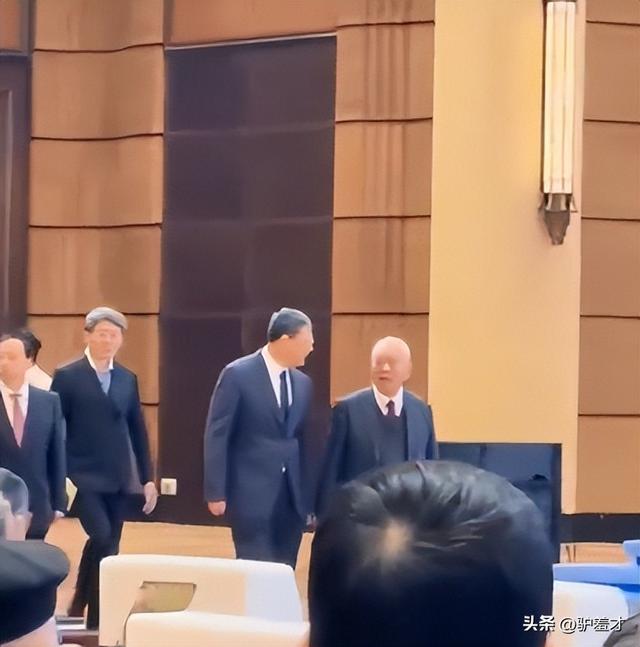 韦东奕没想到	，2026刚开始，官媒高调官宣王虹喜讯，终于等到这天