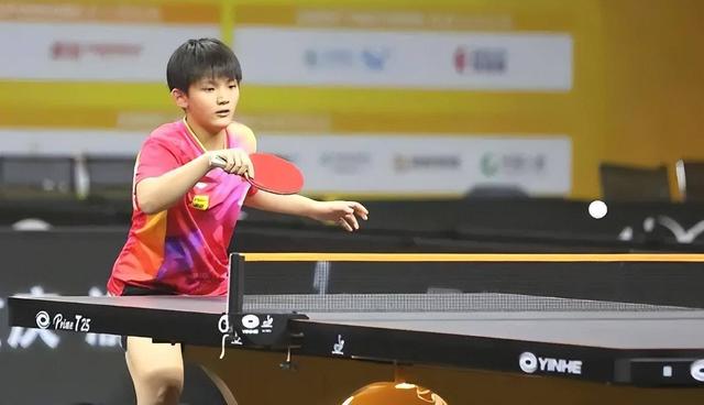 恭喜！中国女乒又一13岁小魔王崛起：新版孙颖莎又萌又能打