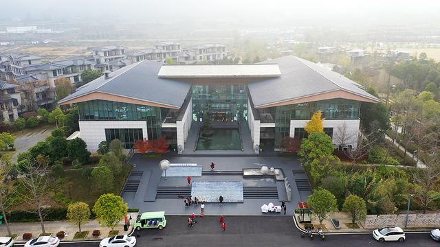 兴义：冬季旅游市场持续升温 “暖资源”催生“热经济”