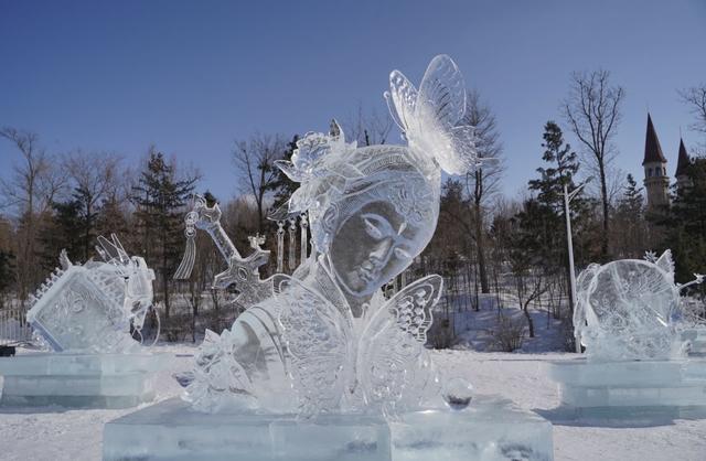 白天是水晶童话，夜晚是流光幻境！长春冰雪新天地国际冰雪雕大赛收官在即