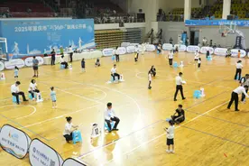 2025年重庆市跳绳公开赛火热开赛 近400名运动员同场竞技图片