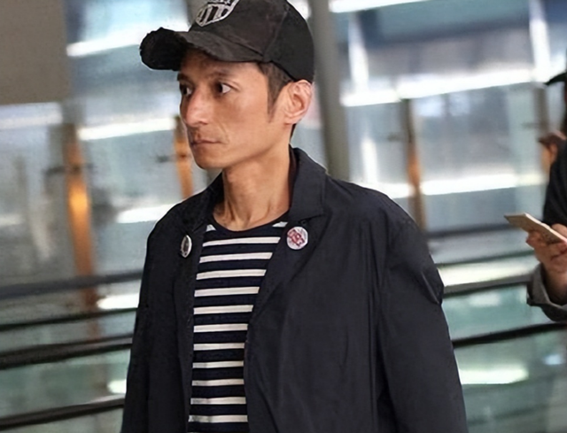 钱再多有什么用？从主持人到“精神病”，48岁李维嘉现状令人唏嘘