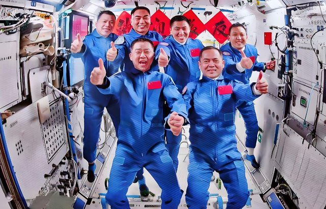 神舟二十一3.5小时“即达”！中国航天再破纪录，剑指2030登月