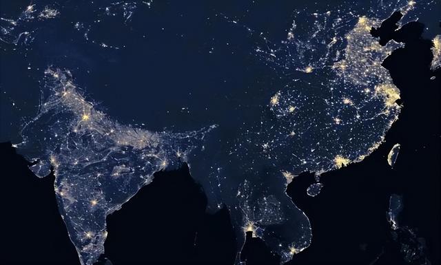美论坛：如果中国发电量真的世界第一，为什么夜晚没有印度亮？