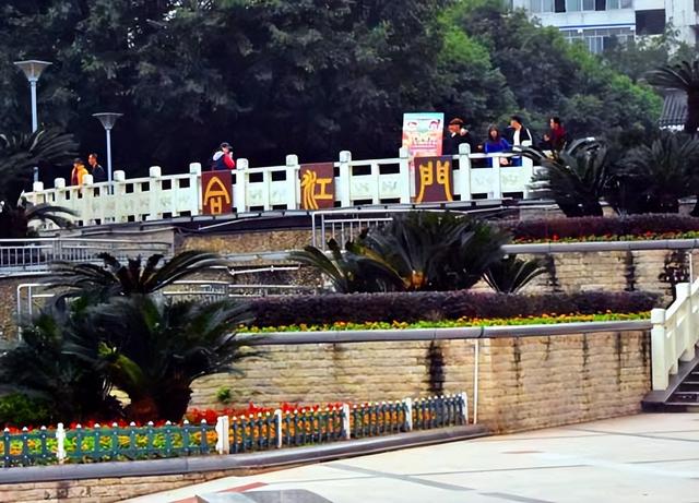 四川旅游：难忘宜宾长宁蜀南竹海行（图）