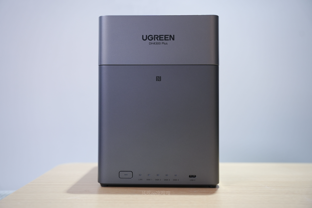 年轻人的第一台NAS，绿联DH4300 Plus深度体验