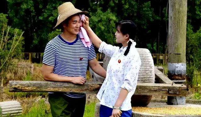 61岁北京知青重返陕北看望初恋，发现自己已子孙满堂：我对不起你