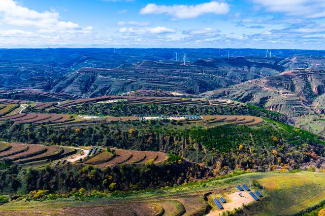 【摄影报道】陇东油区秋景绚丽