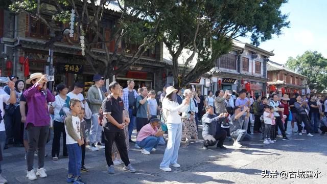 赴建水临安府署 沉浸国风官韵体验