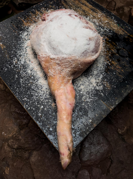 云南大理一座“避世古村”低调藏富贵，位于海拔1700多米的山中