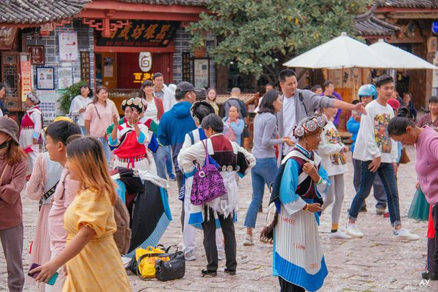 游客不买账了？国庆假期旅游形势大变，各大景点纷纷投入改革