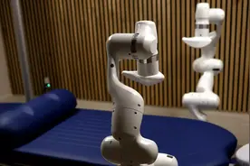 NBA篮球巨星投了家机器人公司，用AI按摩不到半年挣数亿图片