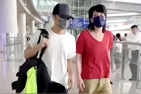 王菲谢霆锋被曝在机舱全程甜蜜打闹，同机乘客：他们感情真的很好图片