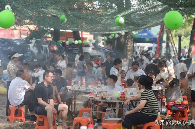 江口太平：“梵山净水·天然浴场”为游客带来清凉之旅