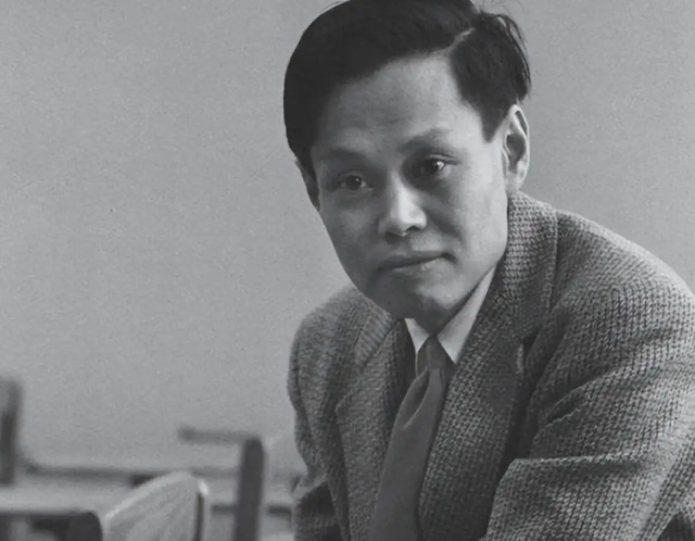 翁帆没想到，人情世故、江湖地位在杨振宁告别仪式上体现淋漓尽致