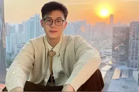 见世界容易 见幻象容易 见自己难图片