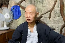 16年前，重庆老汉在家挖出鱼泉，靠卖鱼年入30万，如今现状怎样？图片