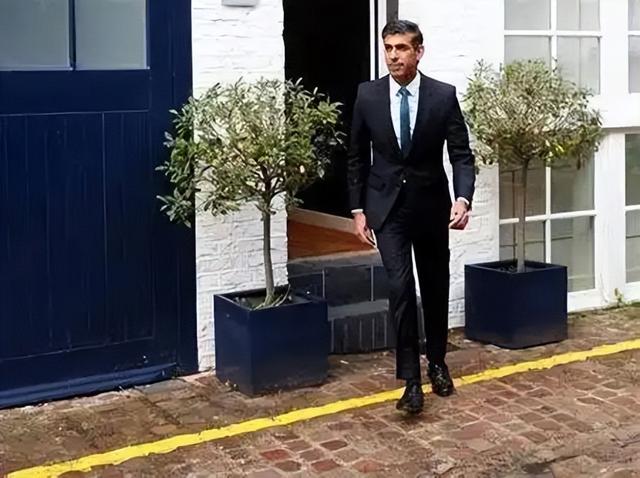 前英首相苏纳克跳槽美AI公司！欧洲AI产业再陷阴影？