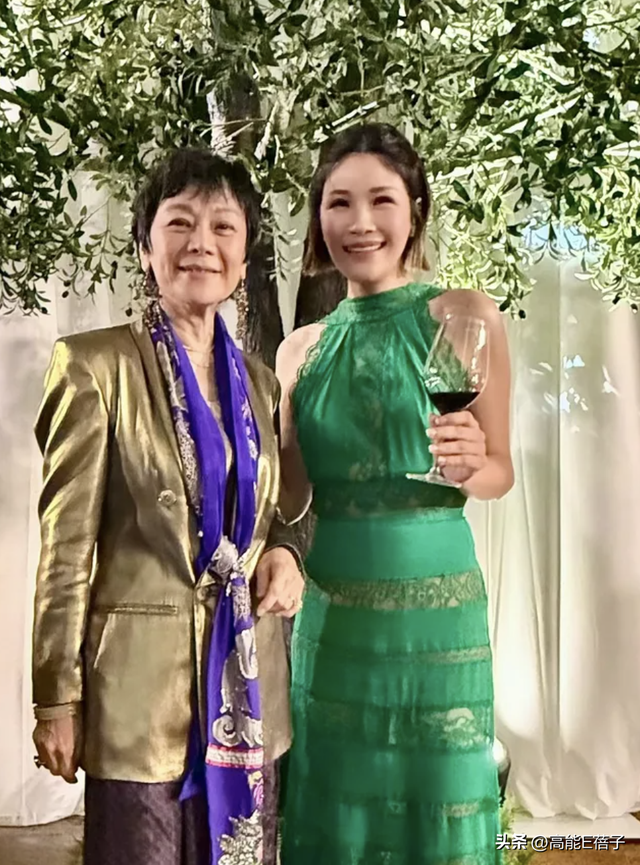 星光熠熠！刘嘉玲梁朝伟邱淑贞梁家辉张清芳齐聚，仅为参加婚宴？