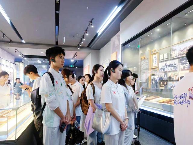 “跟着开学来旅游·青年青睐成都文旅打卡攻略”征集活动收官