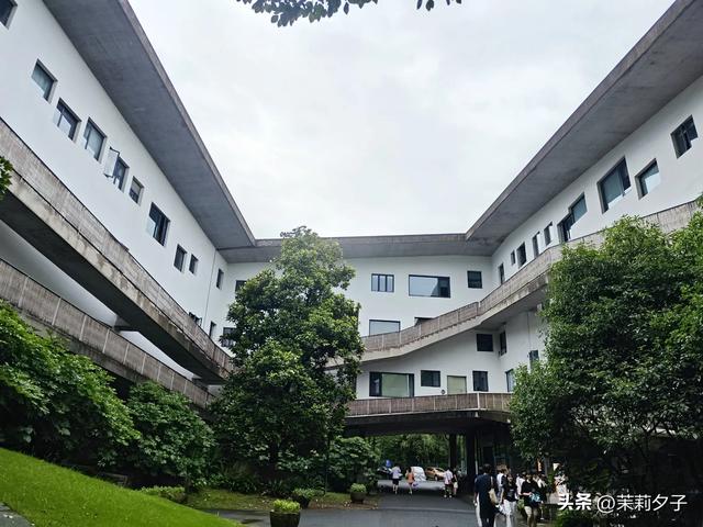 杭州旅游攻略看展逛博物馆老街菜市场换个城市走走停停文艺风