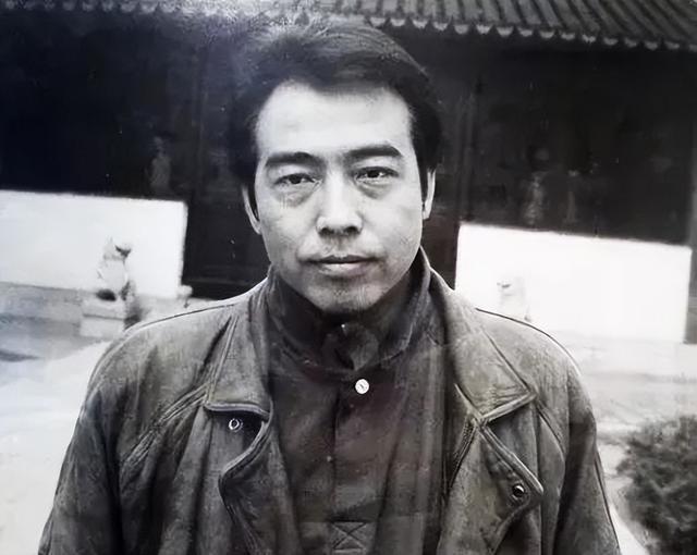 她一生 “风流成性、老少通吃”，撩汉无数，现如今56岁却依旧单身