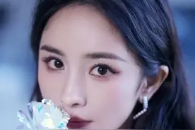 “明争暗斗”13年，杨幂和赵丽颖，如今终于见分晓图片