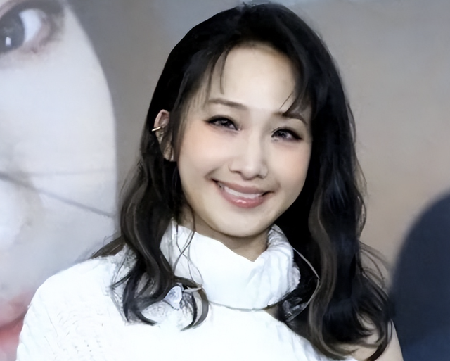 原来她早已去世！墓园和寿衣都是自己定的，遗产3200万都给了姐姐