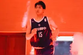 黑马“杀”疯了！清华附中首次无缘耐高决赛！图片