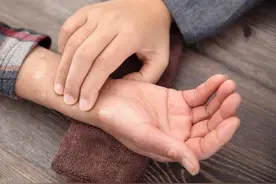 这盒中成药，源自宋代名方！可断绝湿气，化解困倦没精神、眼袋大图片