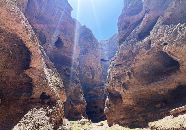 黄河岸边，走进神龙谷（峡谷内部）