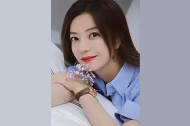 公开露面不到一个月，赵薇近况被曝，与陈坤旧事被提，胡歌说得对图片