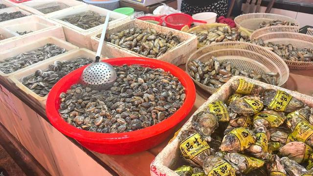 “火”在菜场里的面馆