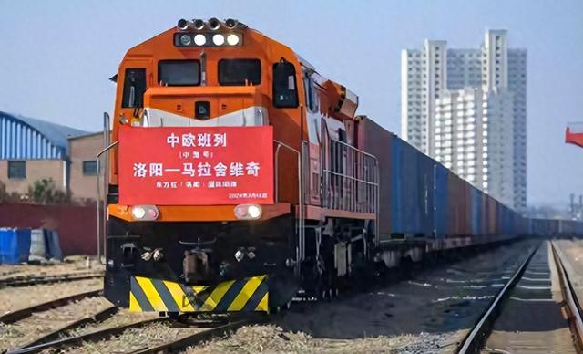 卢卡申科话音刚落，波兰就放行中欧班列，误判中国能力险酿成大错