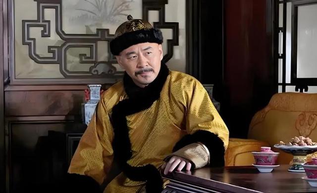 孝庄刚死，康熙就砸她礼佛20年的佛堂，还37年不让埋，雍正：真好