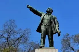 同样是割让的领土，为何能收回香港和澳门，而海参崴却收不回？图片