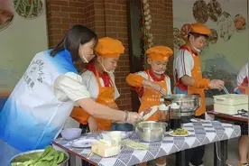 身怀绝技的“小孩哥”“小孩姐”丨岱岳区卧虎山小学开展劳动教育：做饭、种菜、手工，“10后”学生样样精通图片