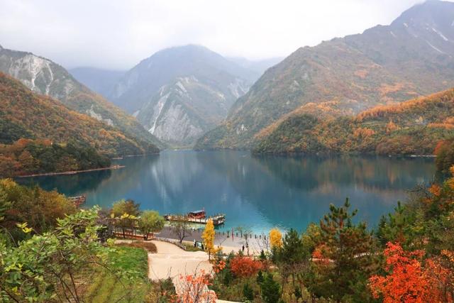 天池「初妆」，素颜静好